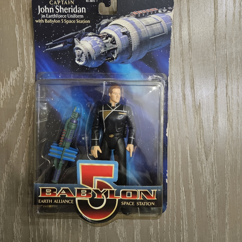 NEW BABYLON 5 CAPTAIN JOHN SHERIDAN 6" ACTION FIGURE EXCLUSIVE PREMIERE 1997